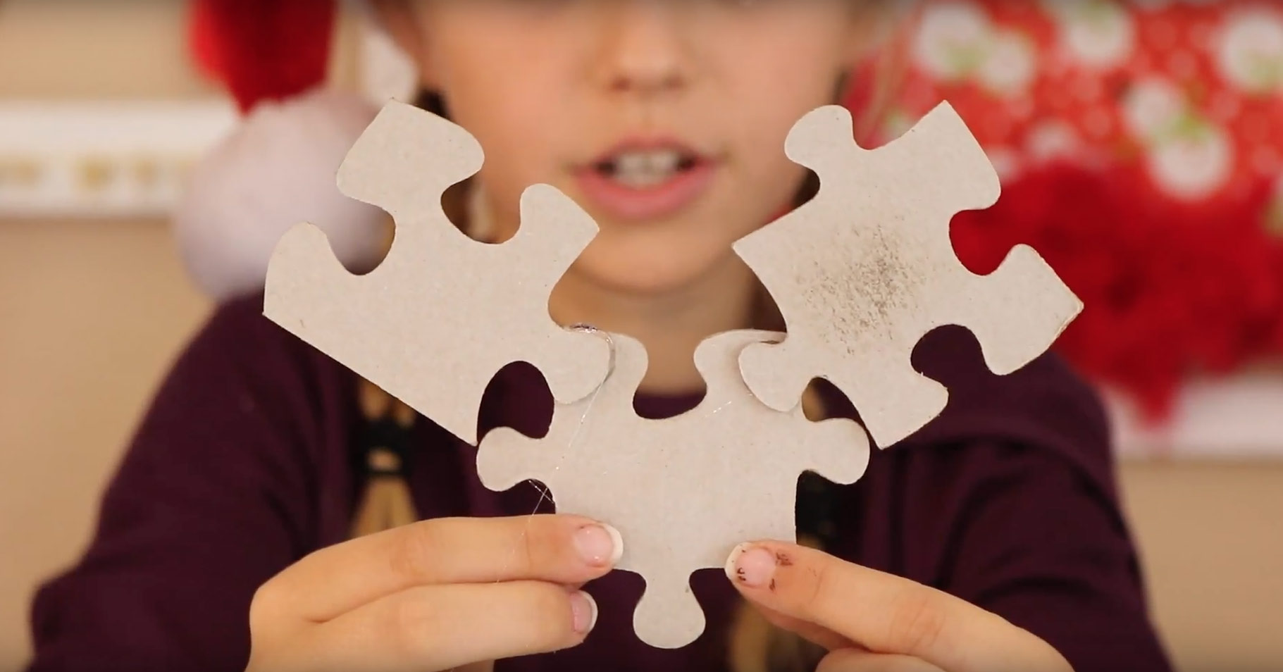 how-make-puzzle-reindeer-ornament-glue-pieces