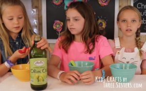 diy-bath-bomb-recipe-mix-wet-ingredients