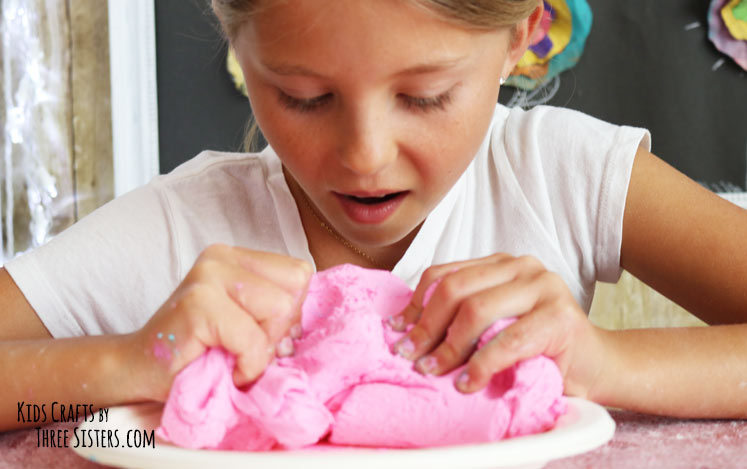 easy-kid-recipe-making-edible-playdough-