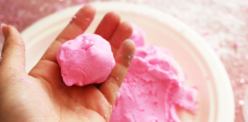 make-edible-playdough-from-cake-frosting